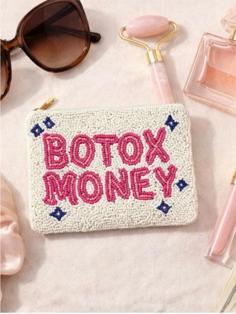 ✨ NEW Twine & Love Botox Money Beaded Coin Purse Pouch ✨ - Picture 2 of 6